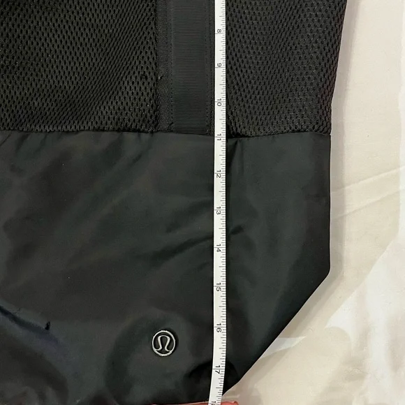 🍋Black Lululemon Tote/gym Bag - Picture 7 of 11